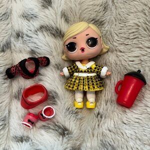 LOL surprise, suitcase doll
